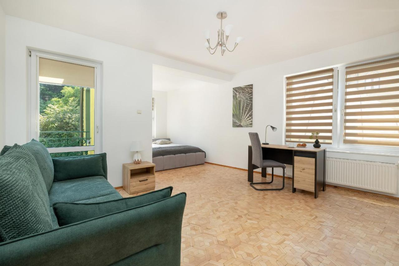 Bright & Spacious Family Apartment In Miedzyzdroje With Parking And 3 Balconies By Noclegi Renters Exterior foto