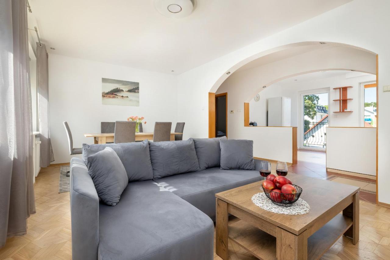 Bright & Spacious Family Apartment In Miedzyzdroje With Parking And 3 Balconies By Noclegi Renters Exterior foto