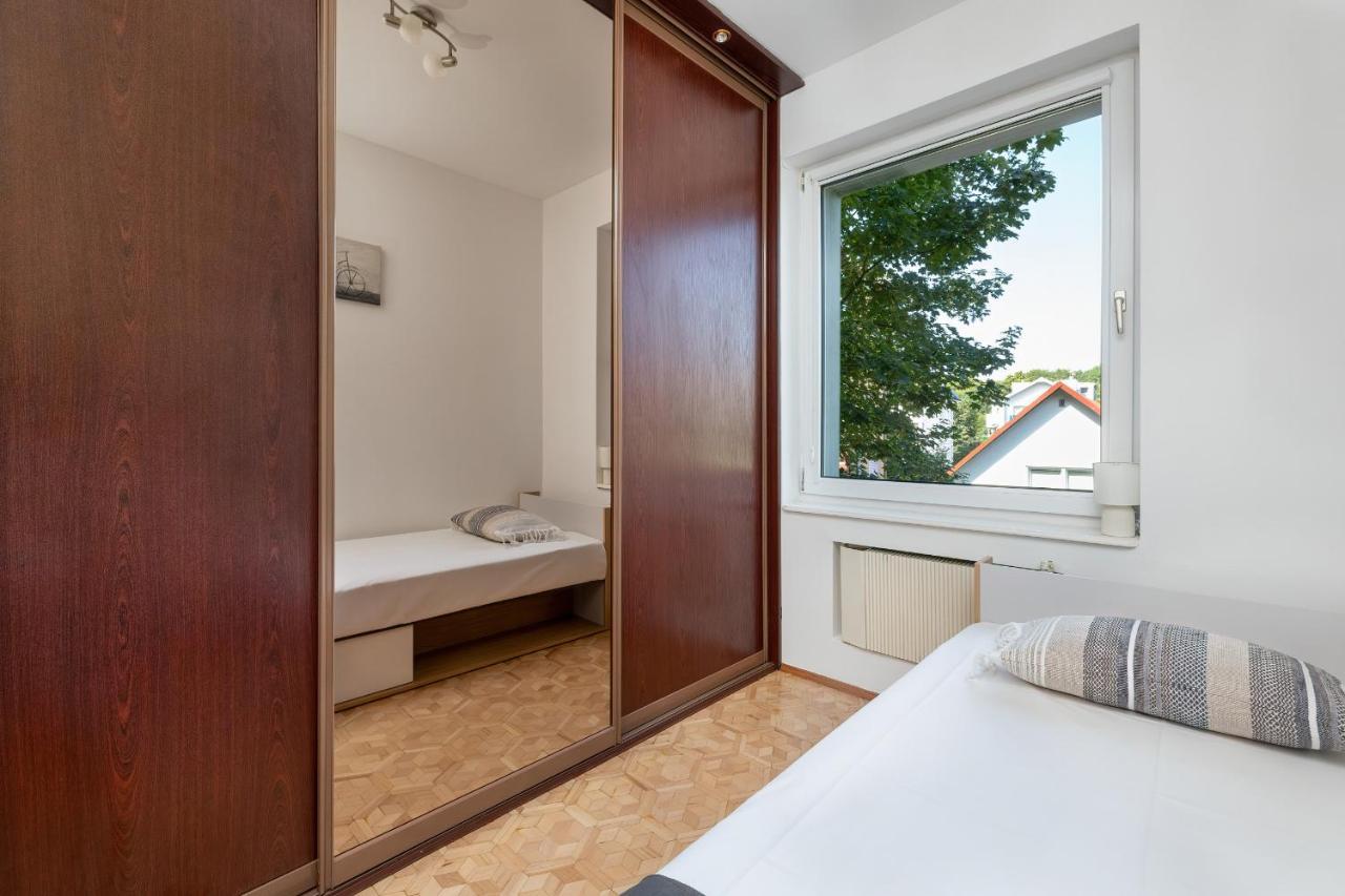 Bright & Spacious Family Apartment In Miedzyzdroje With Parking And 3 Balconies By Noclegi Renters Exterior foto