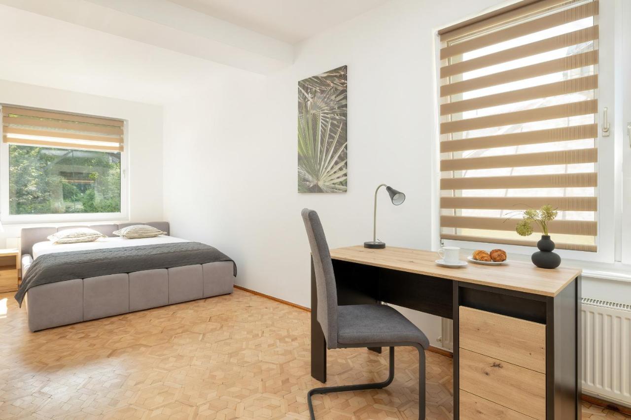 Bright & Spacious Family Apartment In Miedzyzdroje With Parking And 3 Balconies By Noclegi Renters Exterior foto