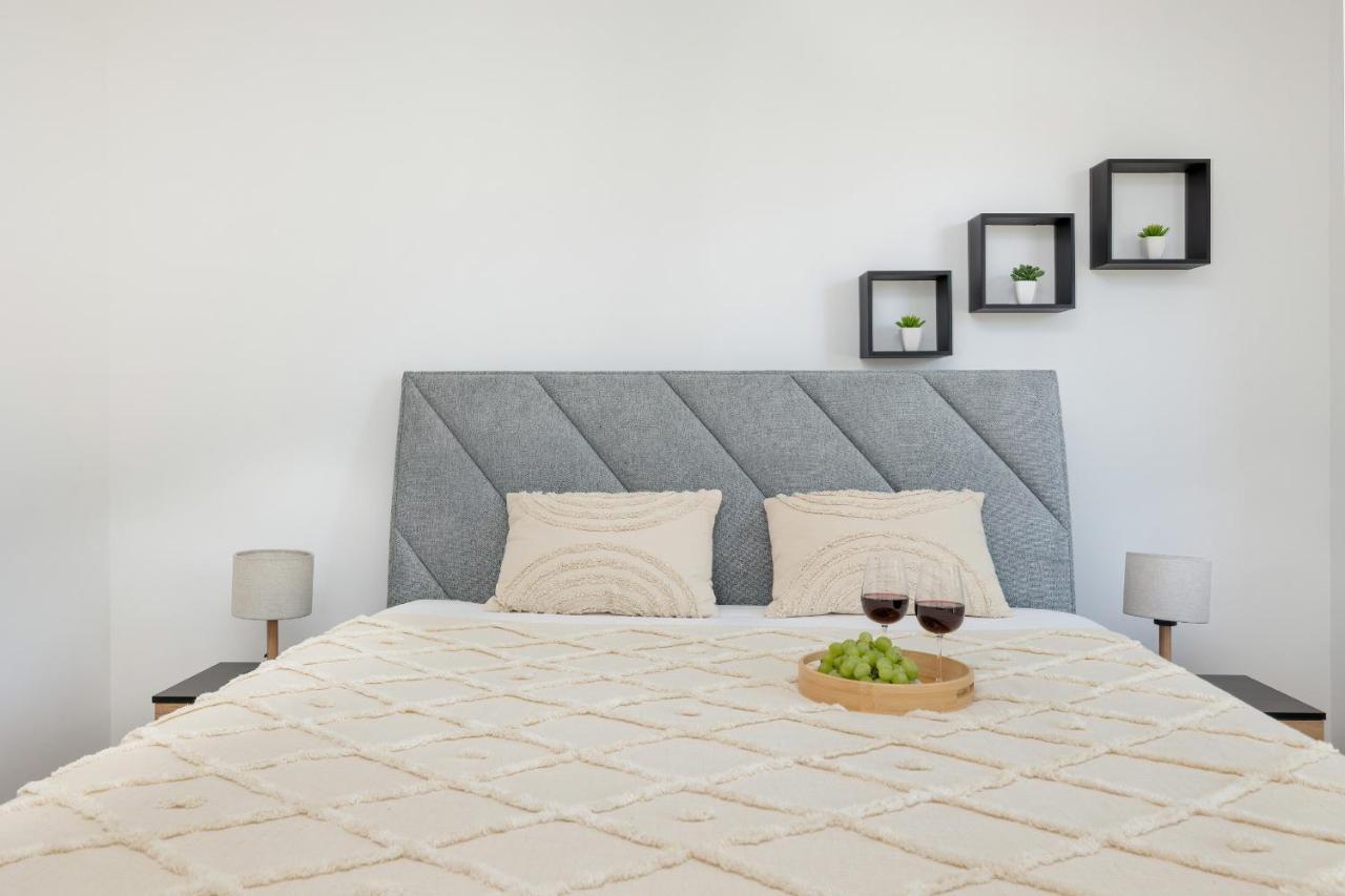 Bright & Spacious Family Apartment In Miedzyzdroje With Parking And 3 Balconies By Noclegi Renters Exterior foto